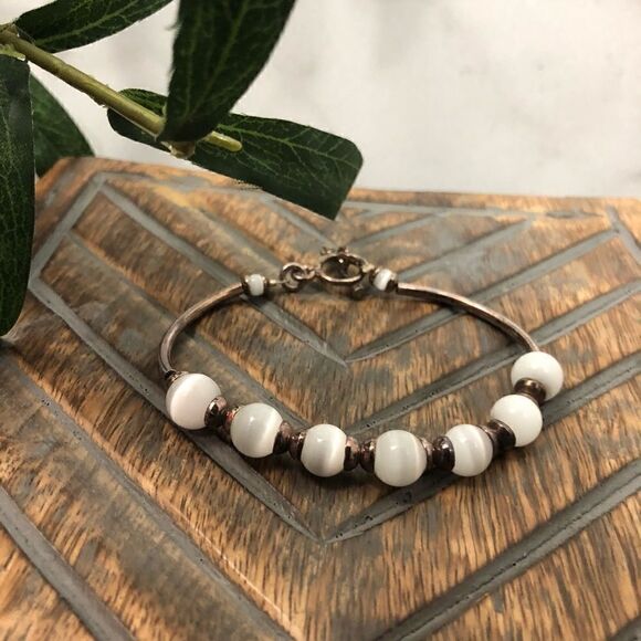 White and Silver Ombre Bracelet Beaded - Picture 8 of 8